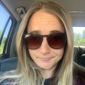 Meet your Posher, Megan